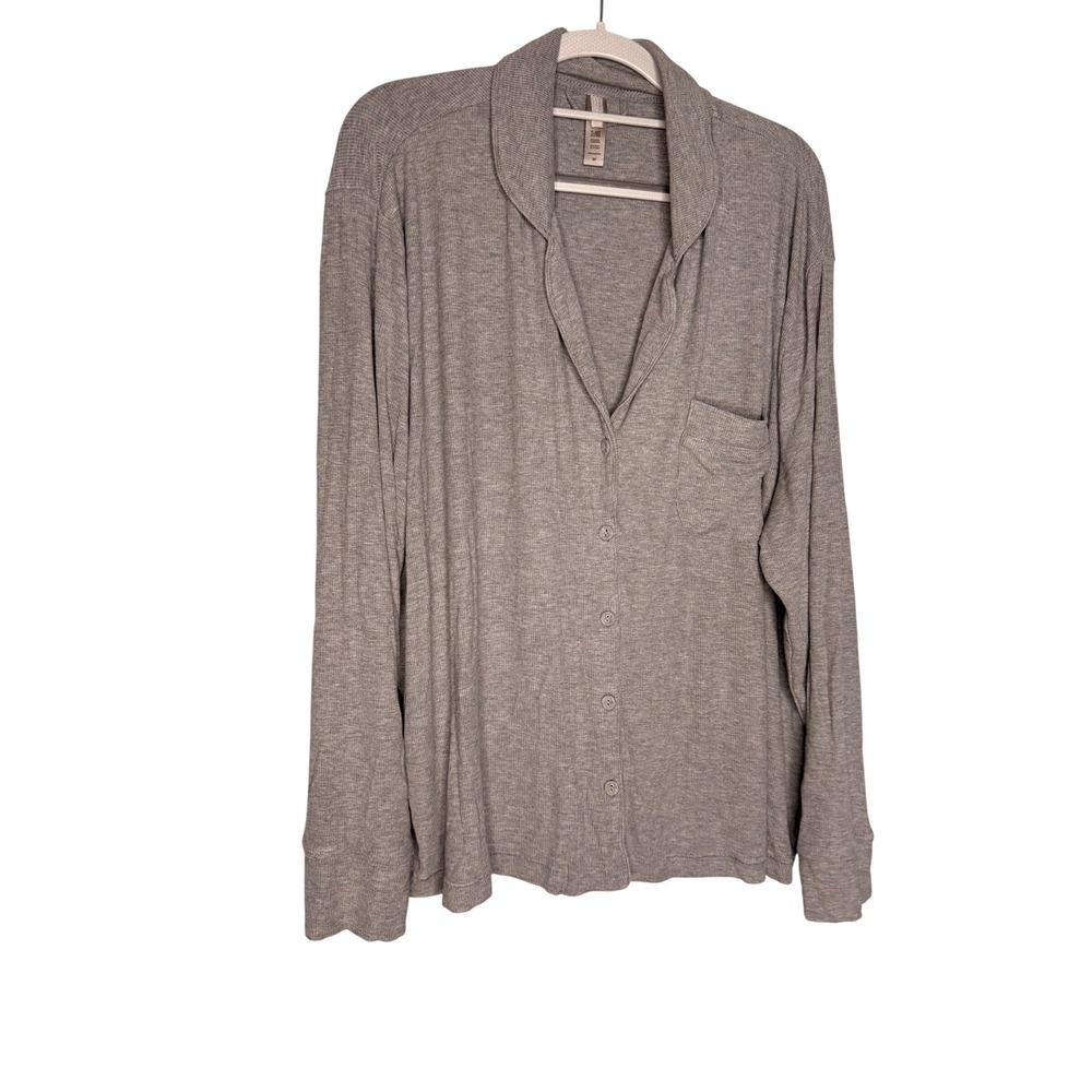 Skims heather gray ribbed ribbed stretch pajama top long sleeve button front